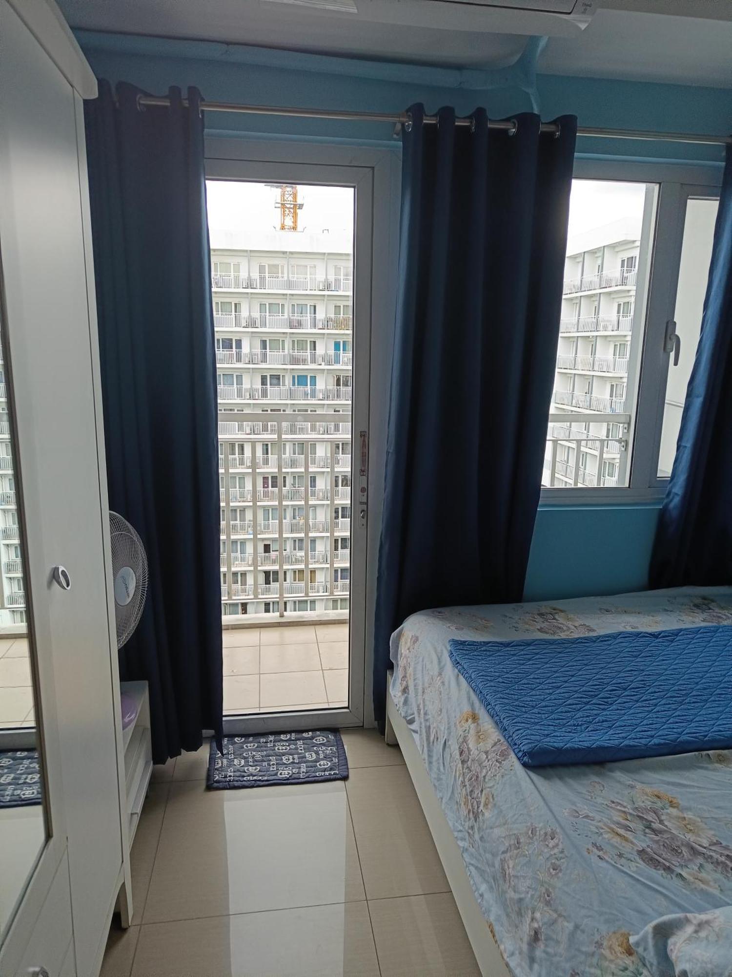 Shell Residences *